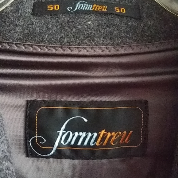 FORMTRU MENS DRESS COAT - Picture 3 of 9